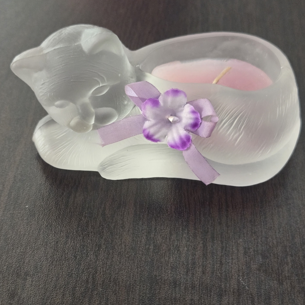 Emson Frosted Satin Glass Cat Candle Holder .